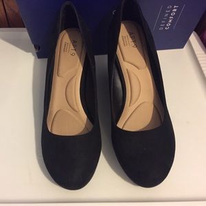 NWT Apt. 9 black wedge faux suede shoes